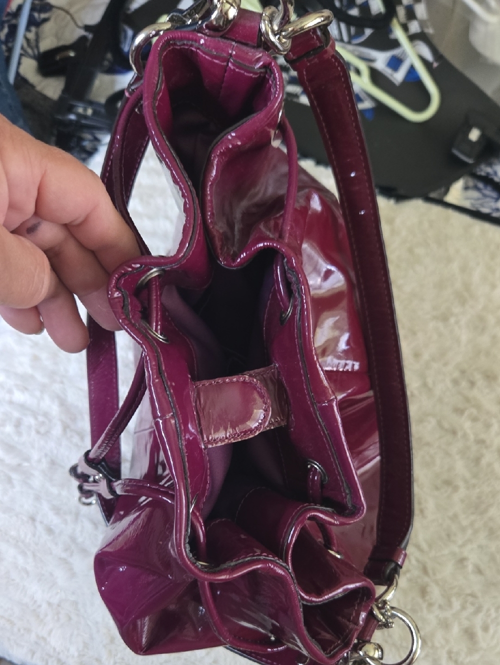 Coach Patent Leather Drawstring Hobo in Fushsia With Matching Wallet In Pristine - Picture 15 of 16